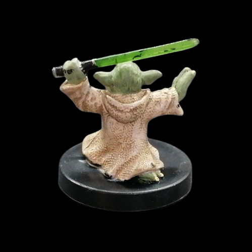 STAR WARS MINIATURES - Clone Strike 26 - Yoda - Very Rare